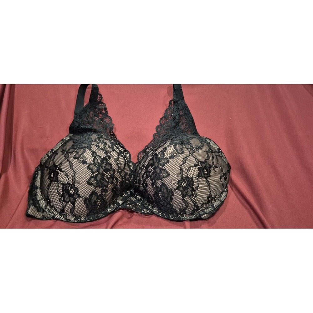 Secret Treasures Bra 36D Black Lace Plunge Molded Underwire Lacey Sexy EUC